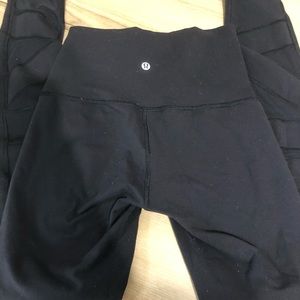 Lululemon crisscross mesh leggings